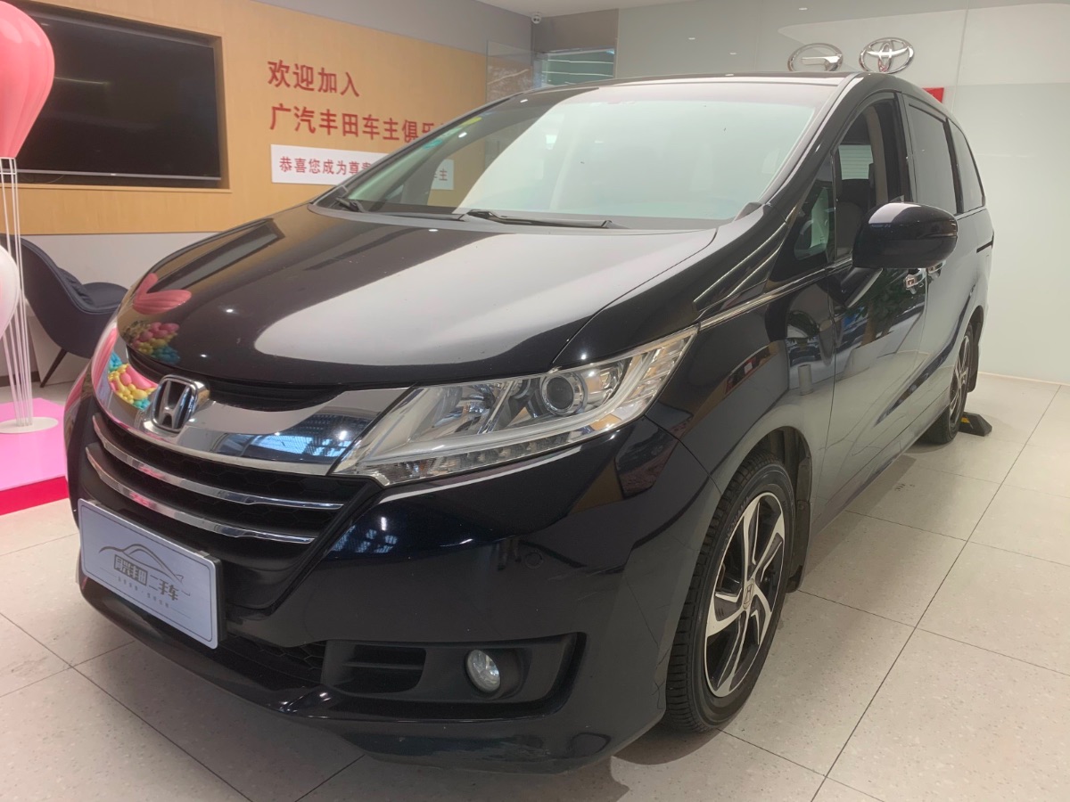 2015 Honda Odyssey 2.4 Classless Luxury Edition (Revised) 155,000 kilometers