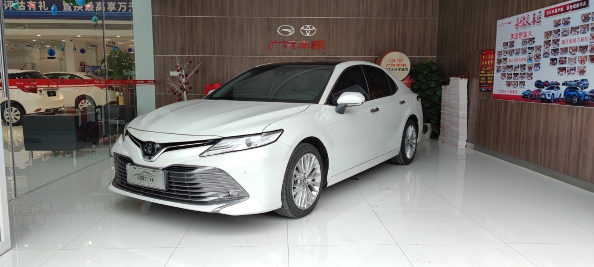 2018 Toyota Camry 2.5G manual self-integrated luxury version 20,000 kilometers