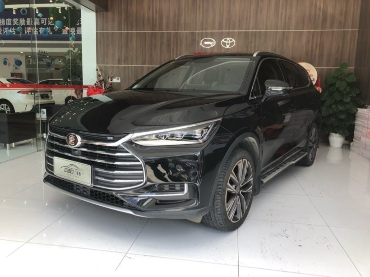 2019 BYD Tang 2.0T Automatic Zhilian Premium 5 Seats National VI 28,000 Kilometers