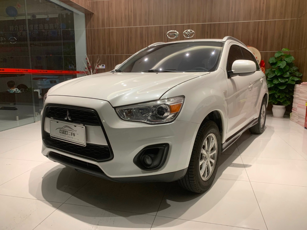 2013 Mitsubishi Jinxuan ASX 2.0L CVT two-wheel drive elite version 125,000 kilometers