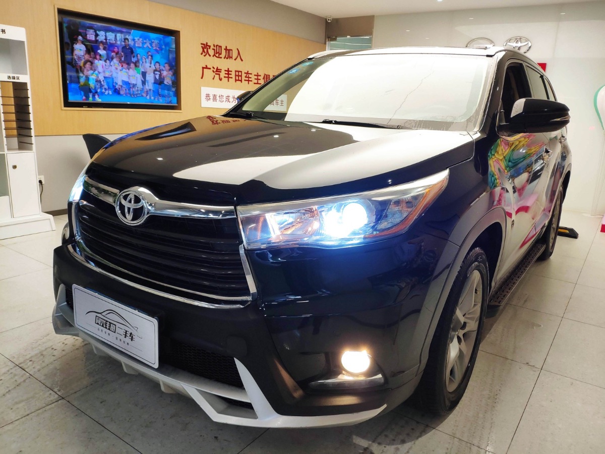 2015 Toyota Highlander 2.0T manual and automatic integrated four-wheel drive luxury navigation version 7 seats 85,000 kilometers