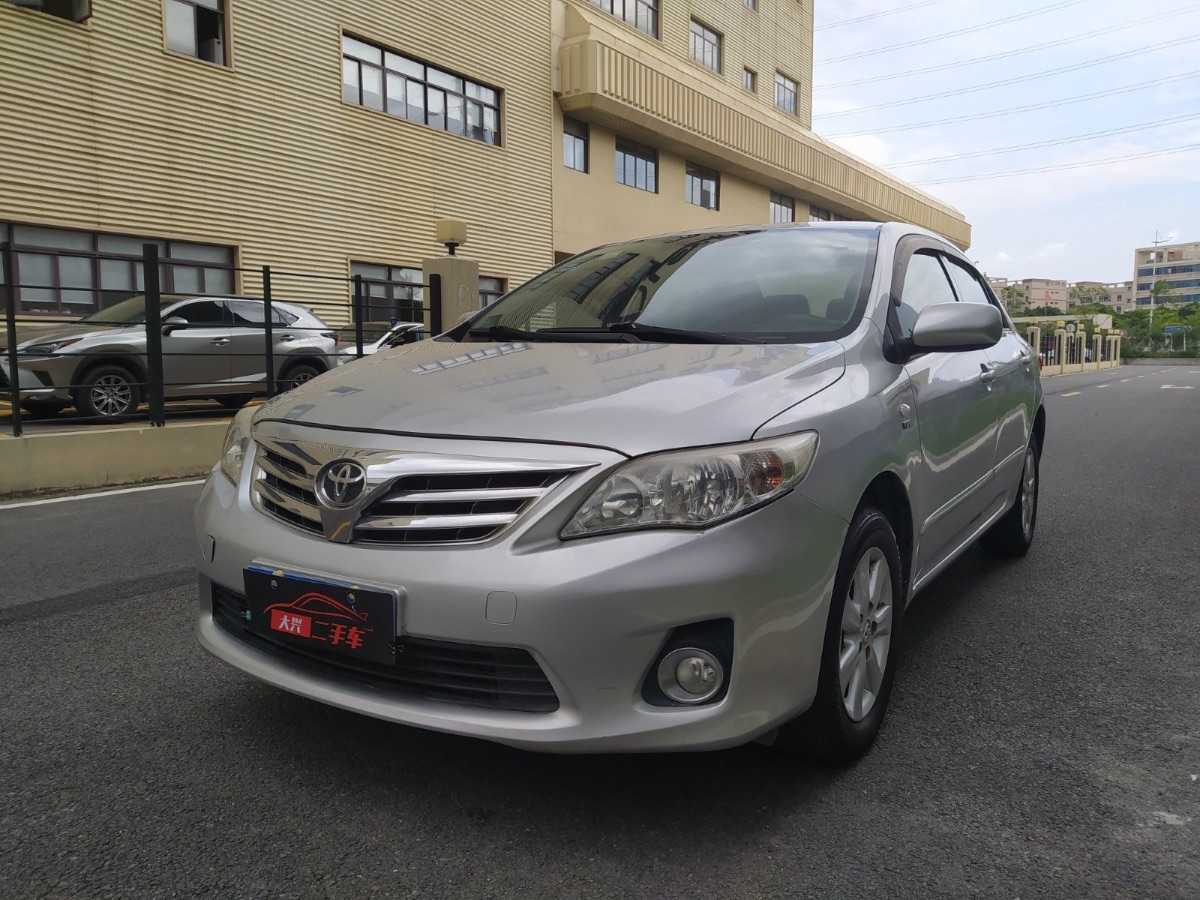 2011 Toyota Corolla 1.6 Automatic GL 280,000 kilometers