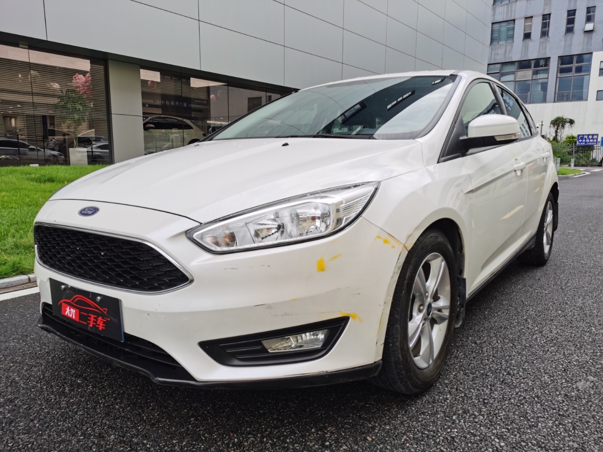 2015 Ford Focus 1.6 Dual clutch Comfort 95,600 kilometers