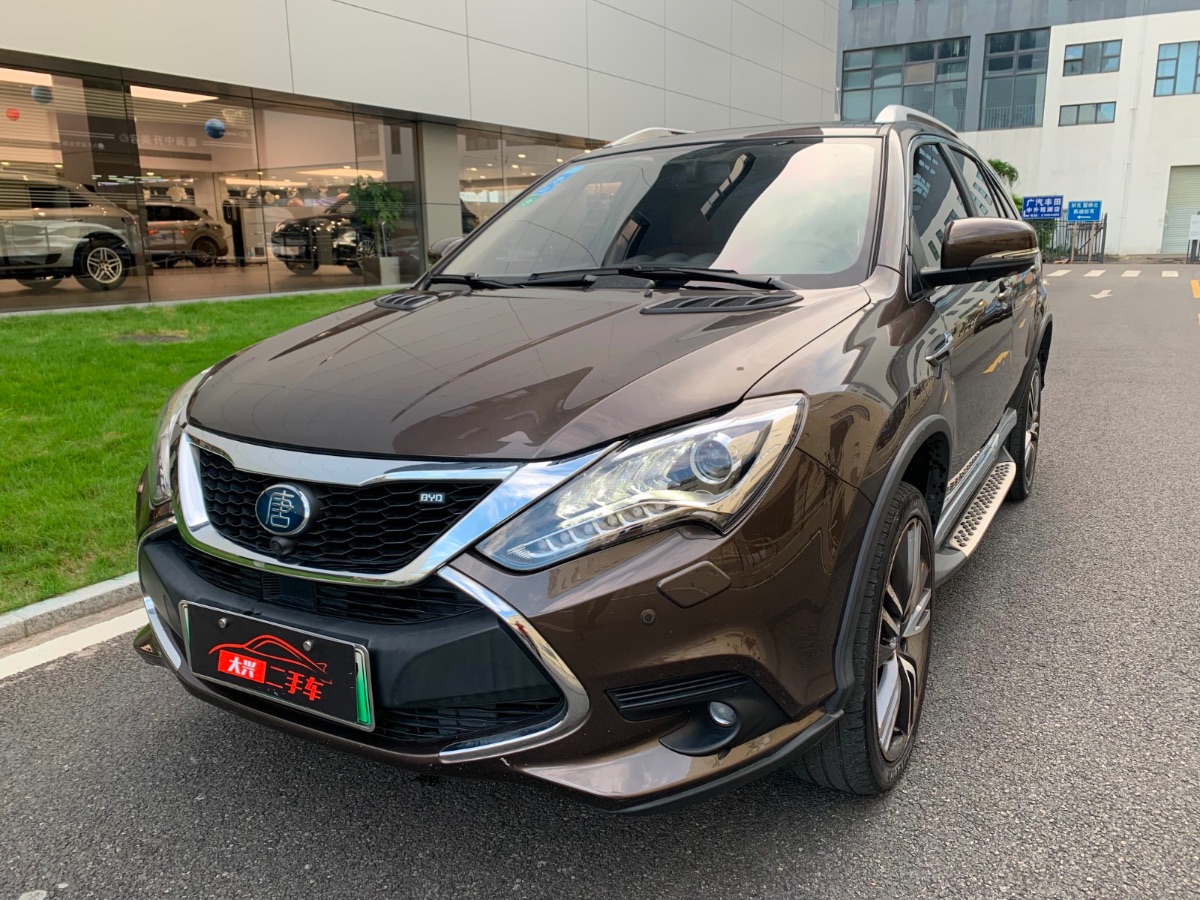 2017款 比亚迪 唐新能源 2.0T 全时四驱豪华型 6.2万公里